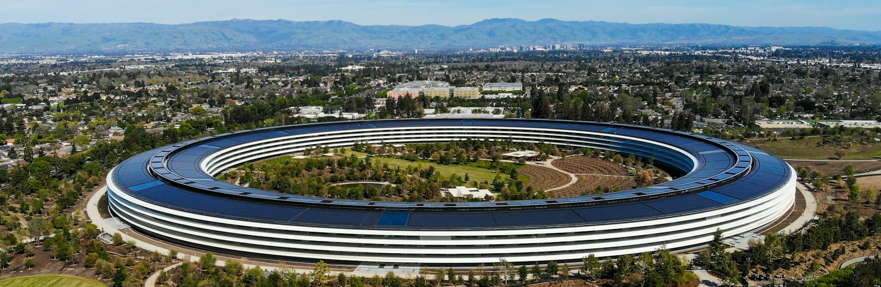 Apple campus, Carles Rabada, Unsplash